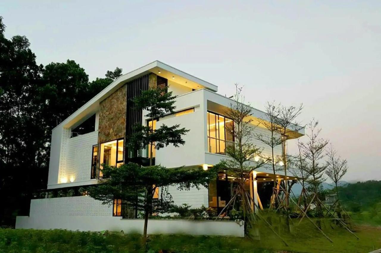 Flamingo Dai Lai Resort - By Bay Luxury Vinh Yen Exterior photo